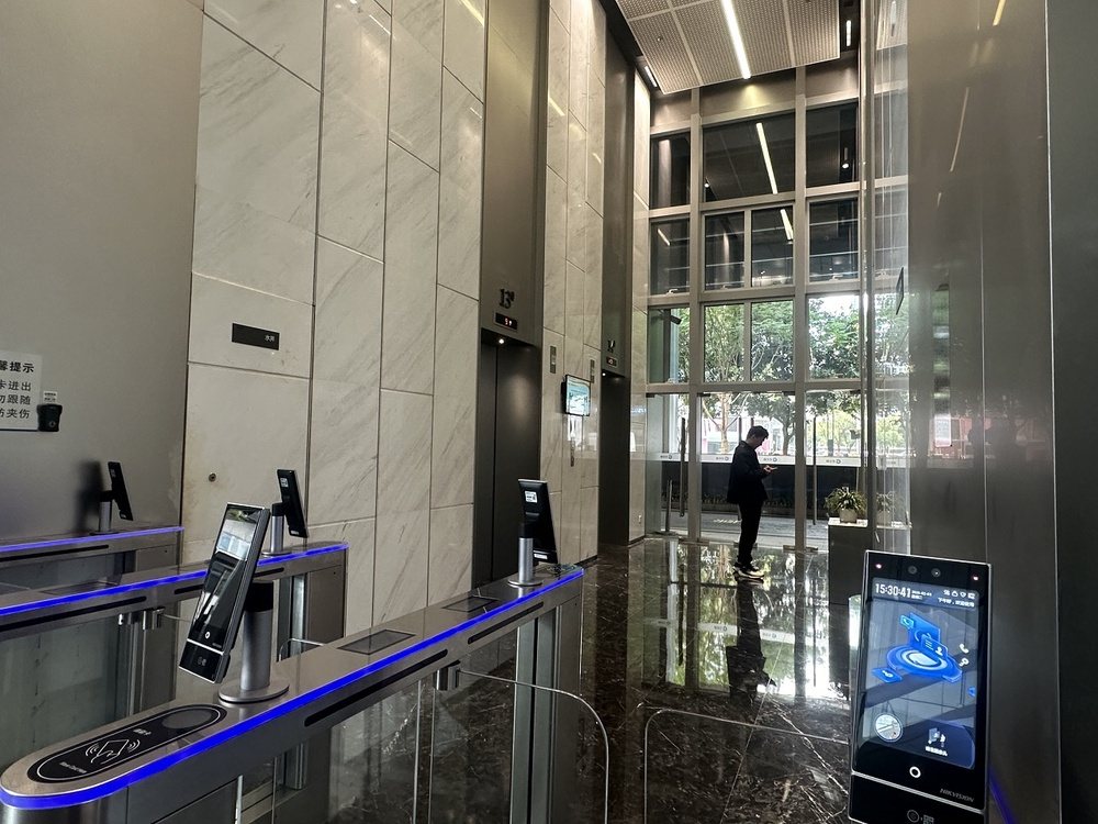 电梯厅1